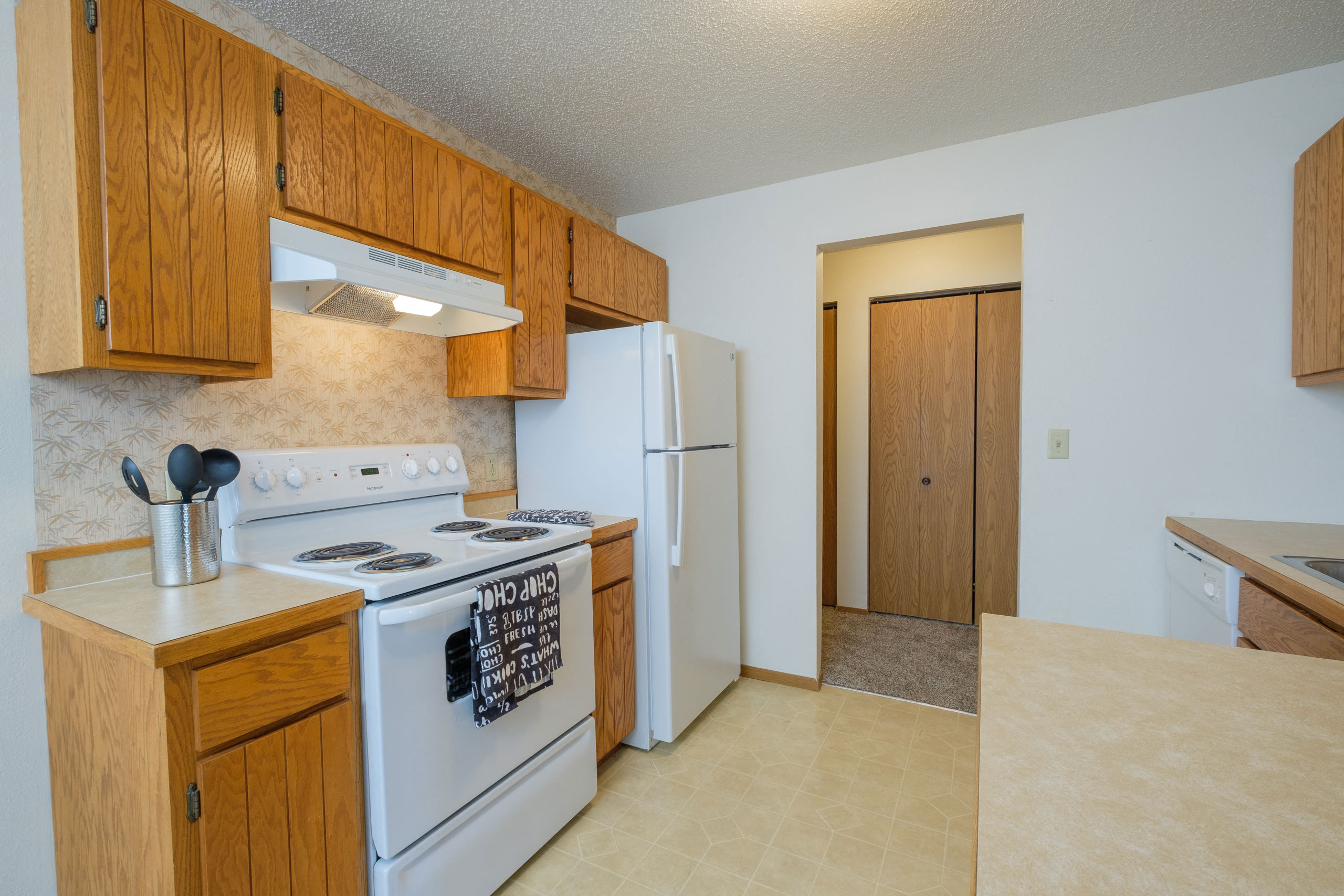 Sugar Plum Apartments | 2 Bedroom-203 | Kitchen