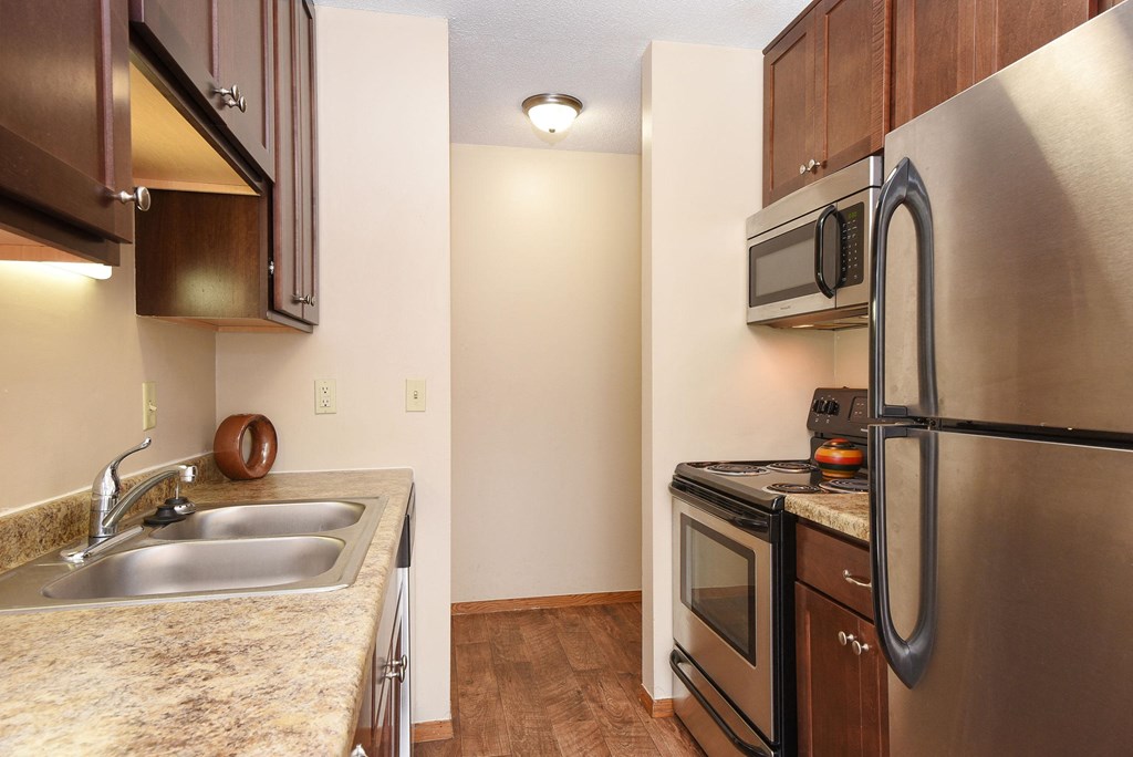 The Edge of Uptown Apartments | Kitchen