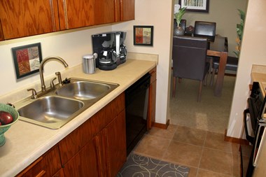 Valley View Apartments | Kitchen - Photo Gallery 2