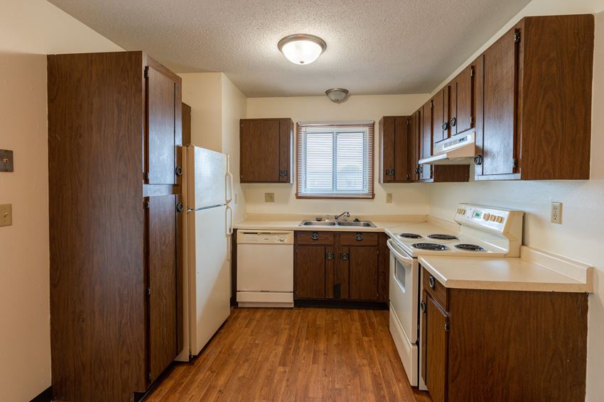 Parkwest Gardens Apartments, 1031 1st St E, West Fargo, ND RentCafe