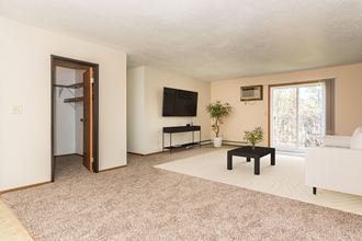 1850 34Th St S 3 Beds Apartment for Rent - Photo Gallery 3