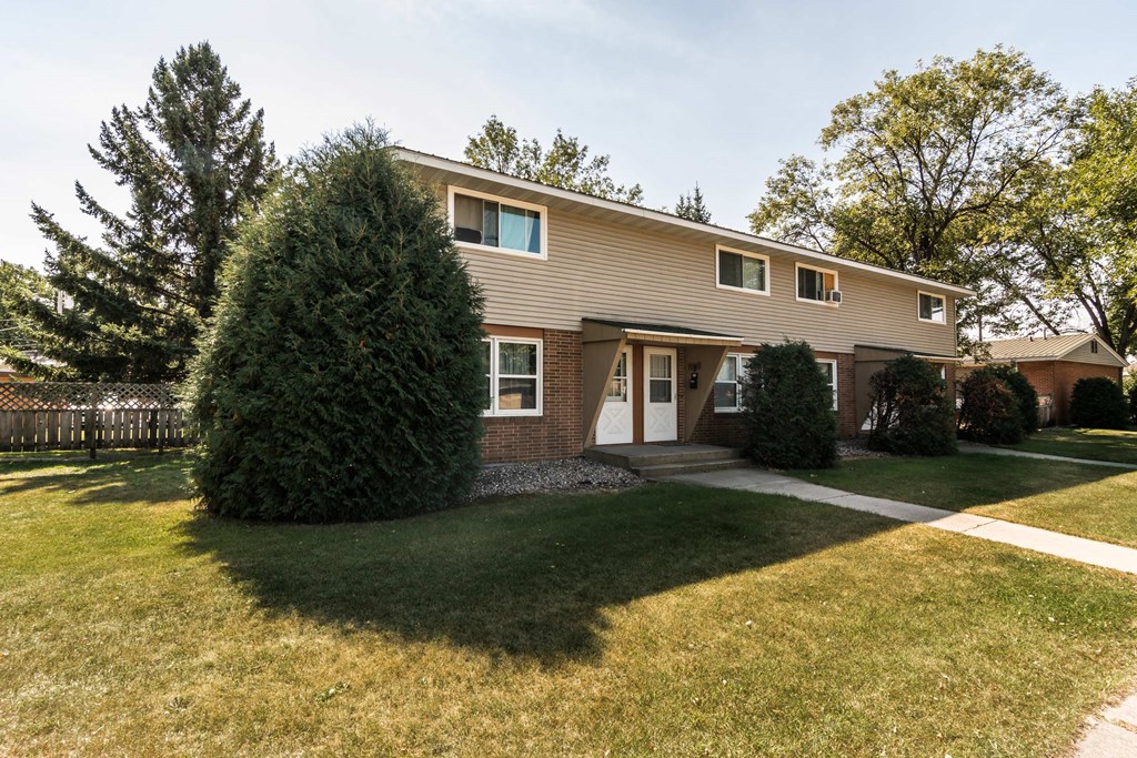 Oakview Townhomes | Grand Forks, ND