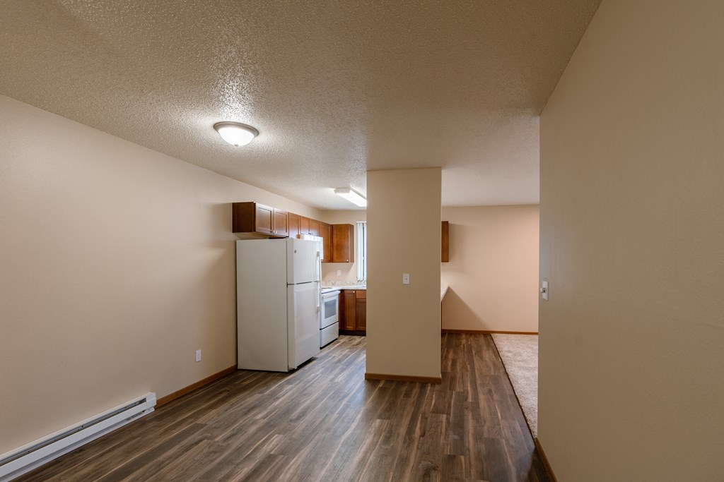 Harrison And Richfield Apartments, 1875 28th Ave S, Grand Forks, ND