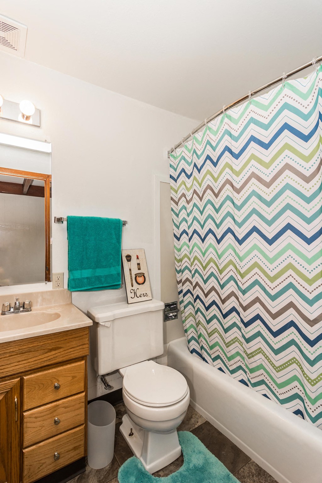 Grand Forks, ND Washington Apartments. A decorated bathroom