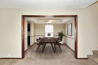 Dining Area  at Beacon Hill Apartments, Omaha, 68134 - Photo Gallery 5