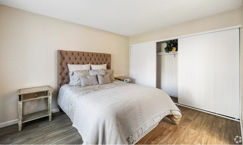 Bedroom With Closet at The Oaks Apartments, Upland, California