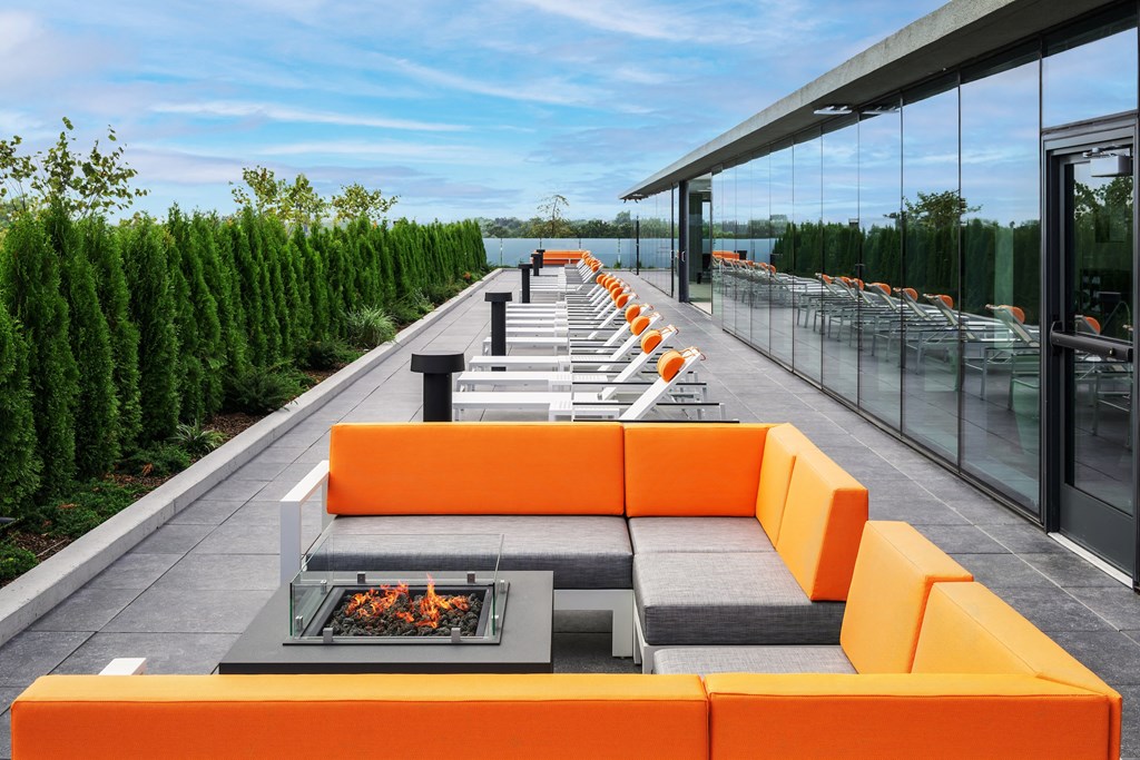 Optima Verdana Rooftop Sundeck