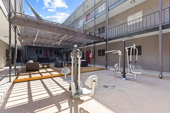 Outdoor Gym - Photo Gallery 23
