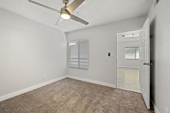 Bedroom - Photo Gallery 22