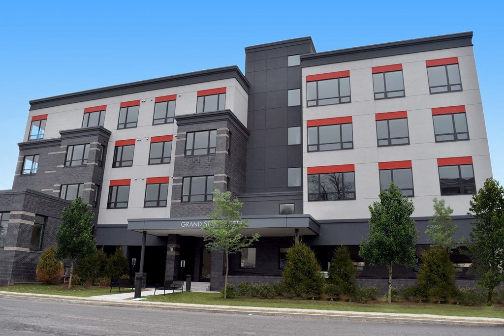 Grand Street Lofts apartments in Mamaroneck exterior image