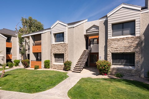 exterior view of apartments at the preserve at city center apartments