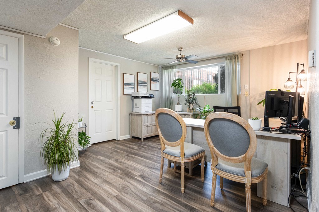 Carriage Green Apartments