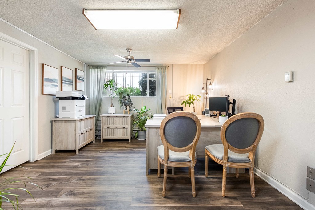 Carriage Green Apartments