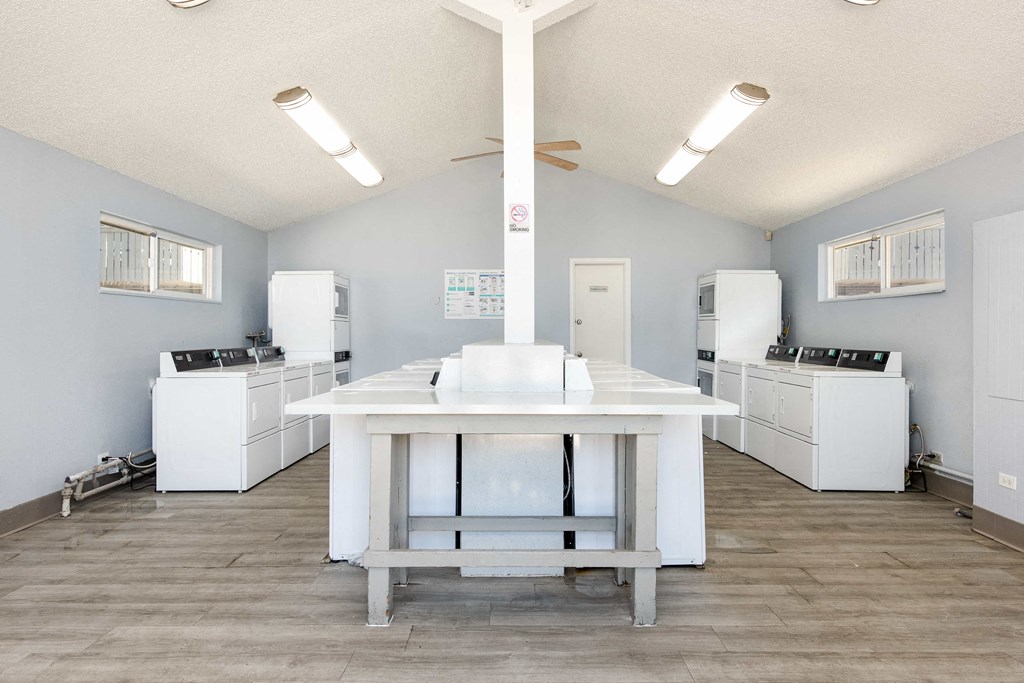 Webster Lake Apartments