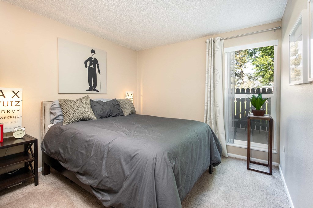 Webster Lake Apartments