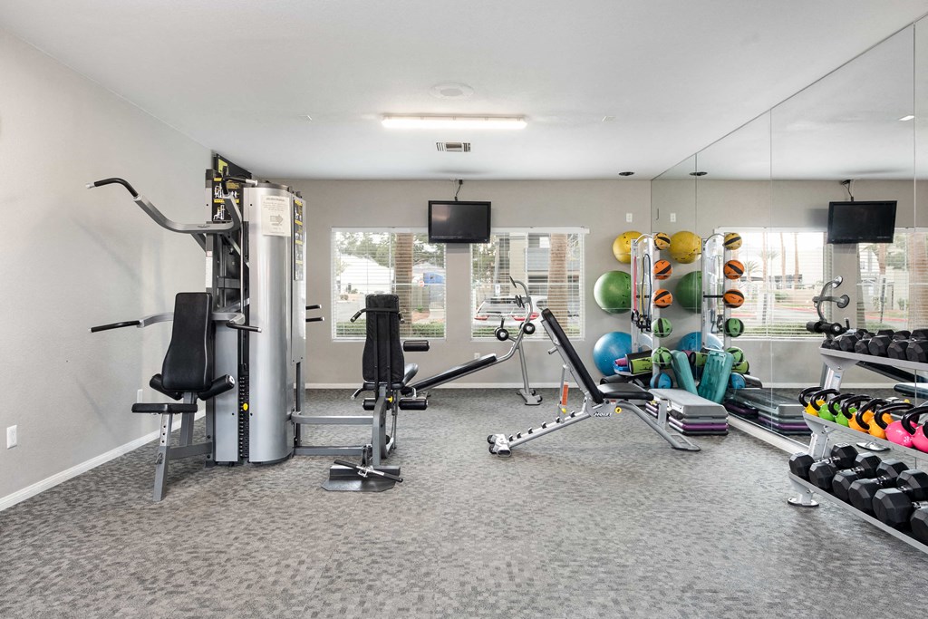 the gym at the preserve apartments