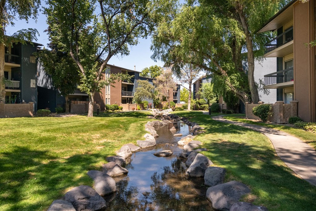 Cobble Creek Apartments