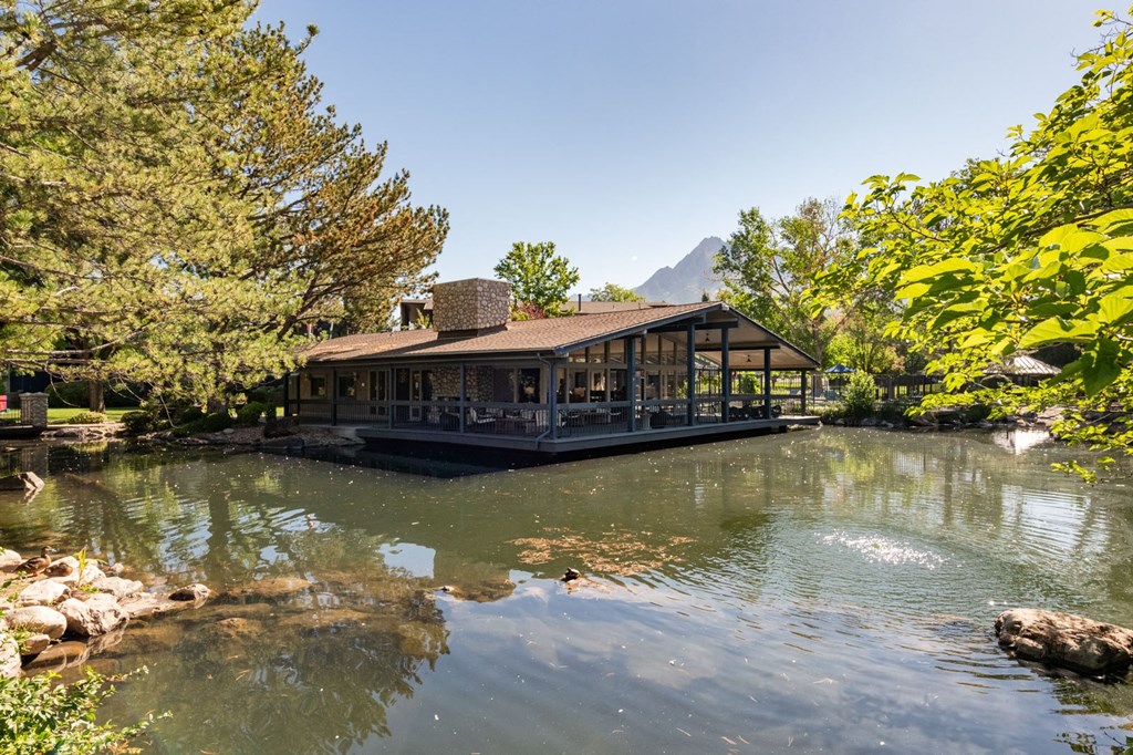 Cobble Creek Apartments