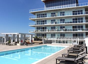12th Floor Terrace Pool