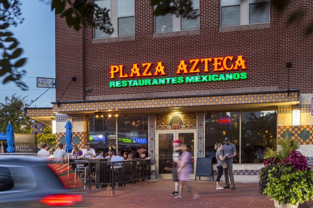 the exterior of plaza aztec restaurant