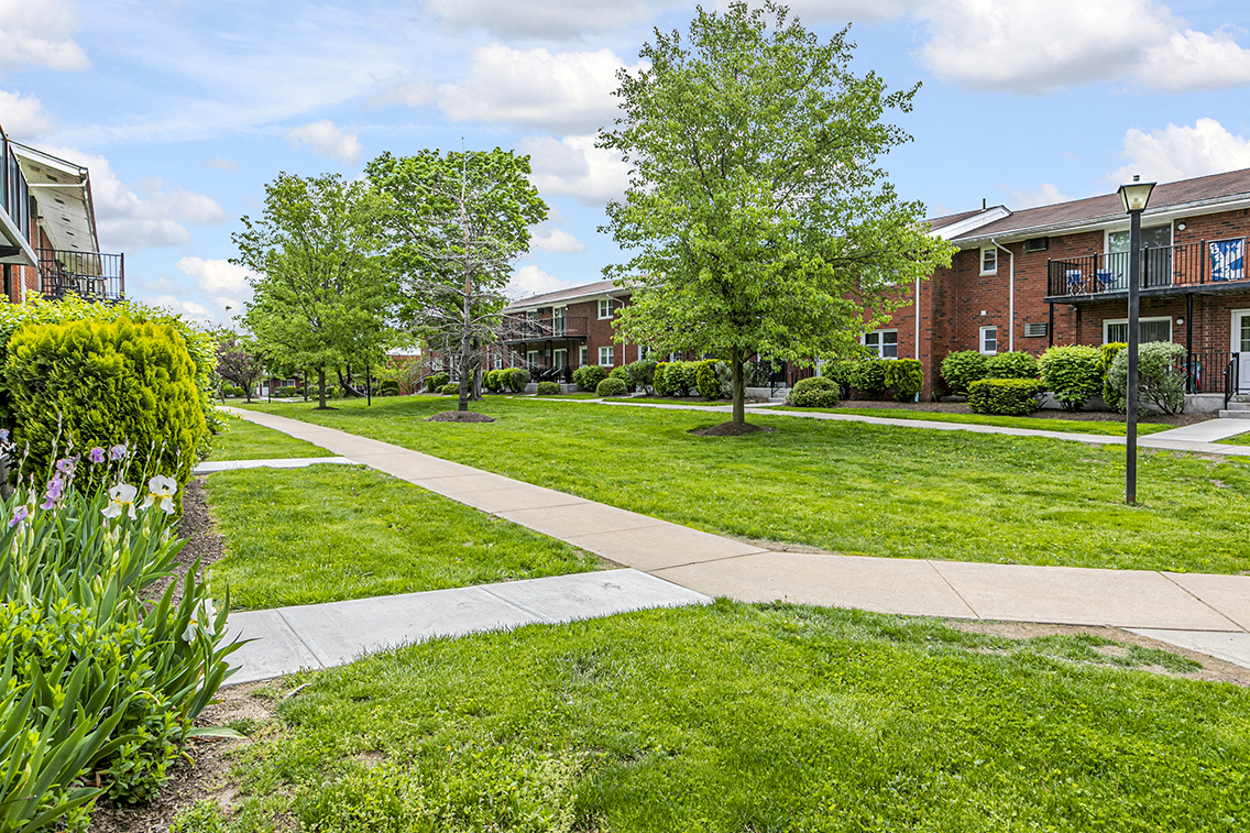 Troy Hills Village Courtyard in Parsippany, NJ,07054