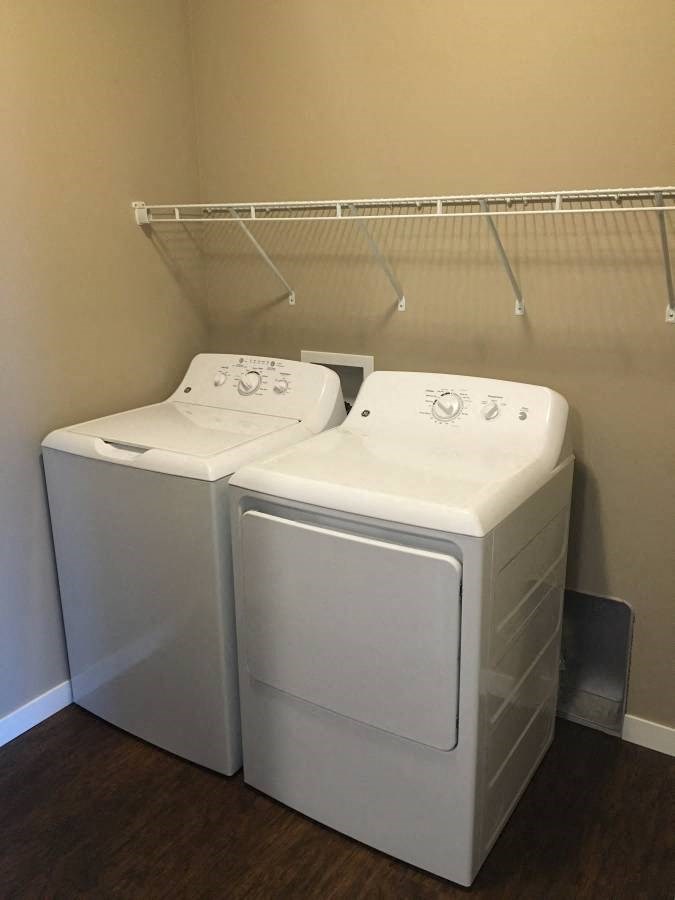 Washer/Dryer at Courtyard Apartments, Moorhead, MN, 56560