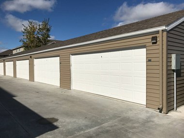 Garages Available at Courtyard 14 Apartments, Moorhead, MN - Photo Gallery 2