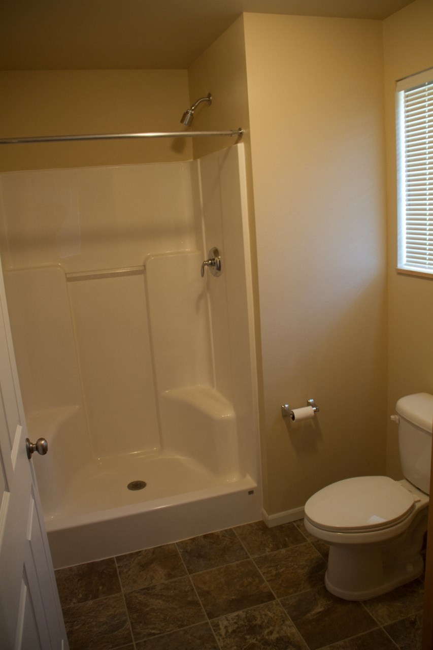 Bathroom With Bathtub at Shadow Ridge Apartments, North Dakota, 58078