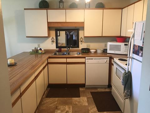 Fully Equipped Kitchen at Jacobs Square Apartments, St. Cloud, MN, 56303