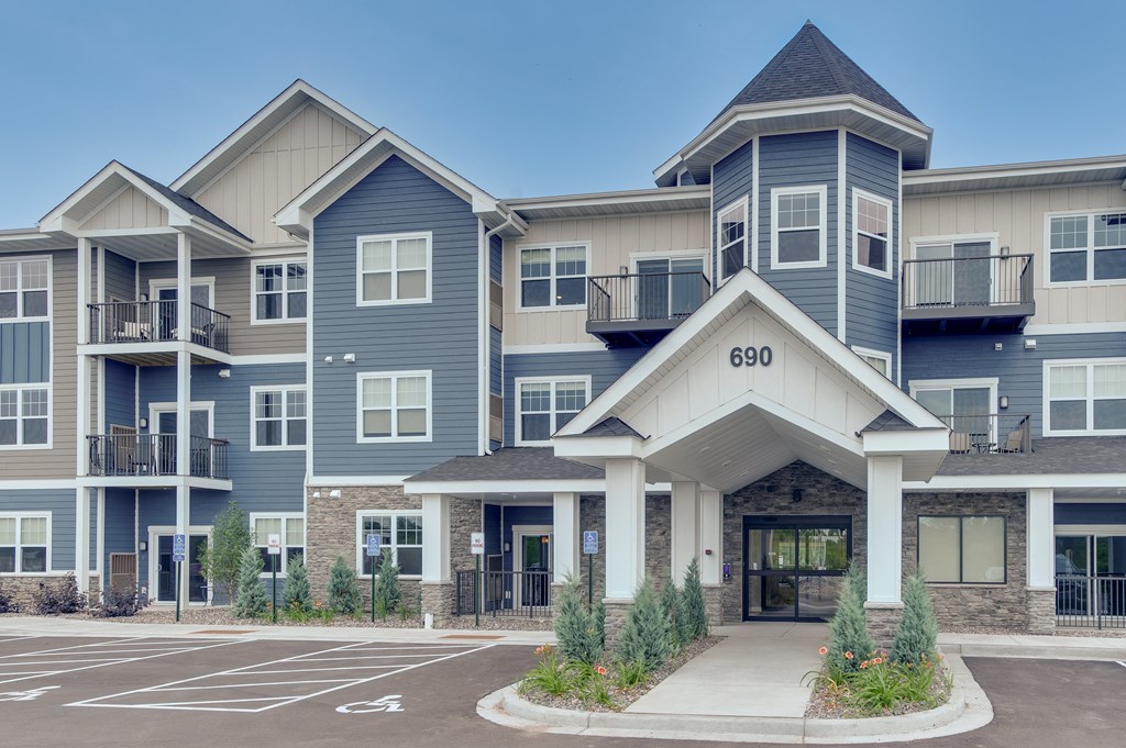 Building at Bella Rose Apartments, Hudson, WI, 54016