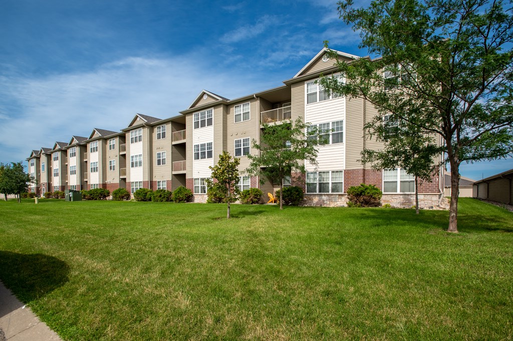 Building at BlackstoneApartments, Fargo, ND