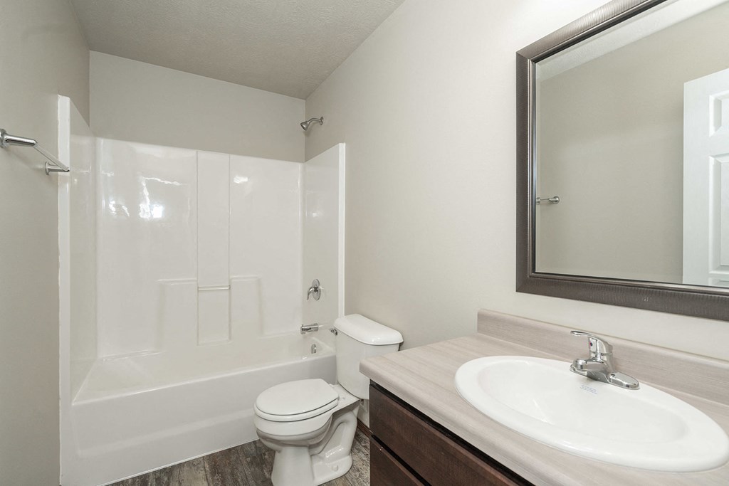 Beal Townhomes Bathroom