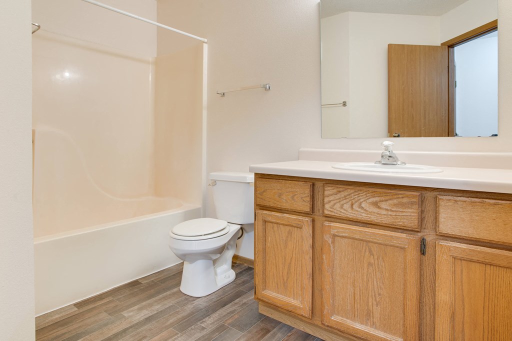 Bathroom at Dock 9 Apartments, Fargo, ND 58103