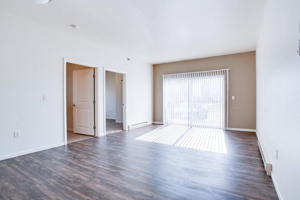 Unfurnished Living Area at Urban Crossing Apartments, Fargo, North Dakota