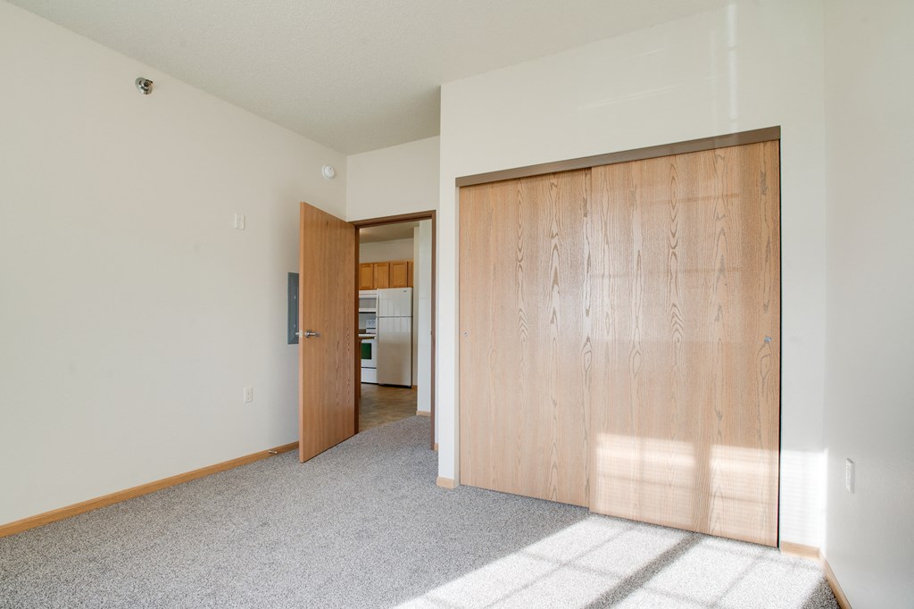 Bedroom with closet Bedroom with closet at Lakestone Apartments, Minnesota