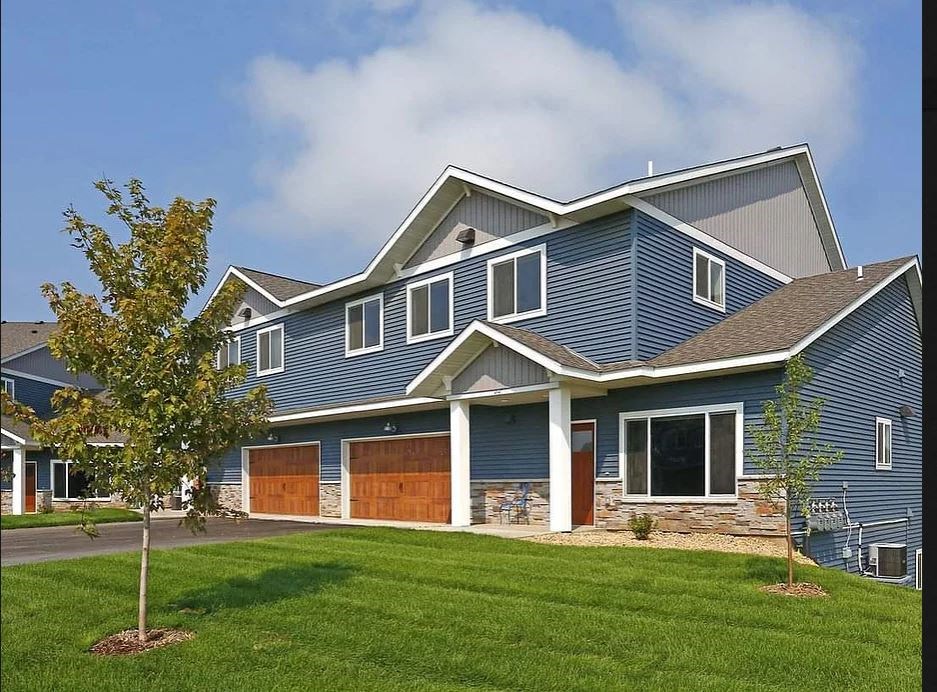 Property Exterior at Falcon Heights Townhomes, Minnesota, 55904