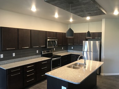 2760 47Th St S 2 Beds Apartment for Rent - Photo Gallery 3