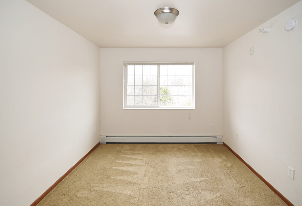 Bedroom at Keeneland Village Apartments, Sartell