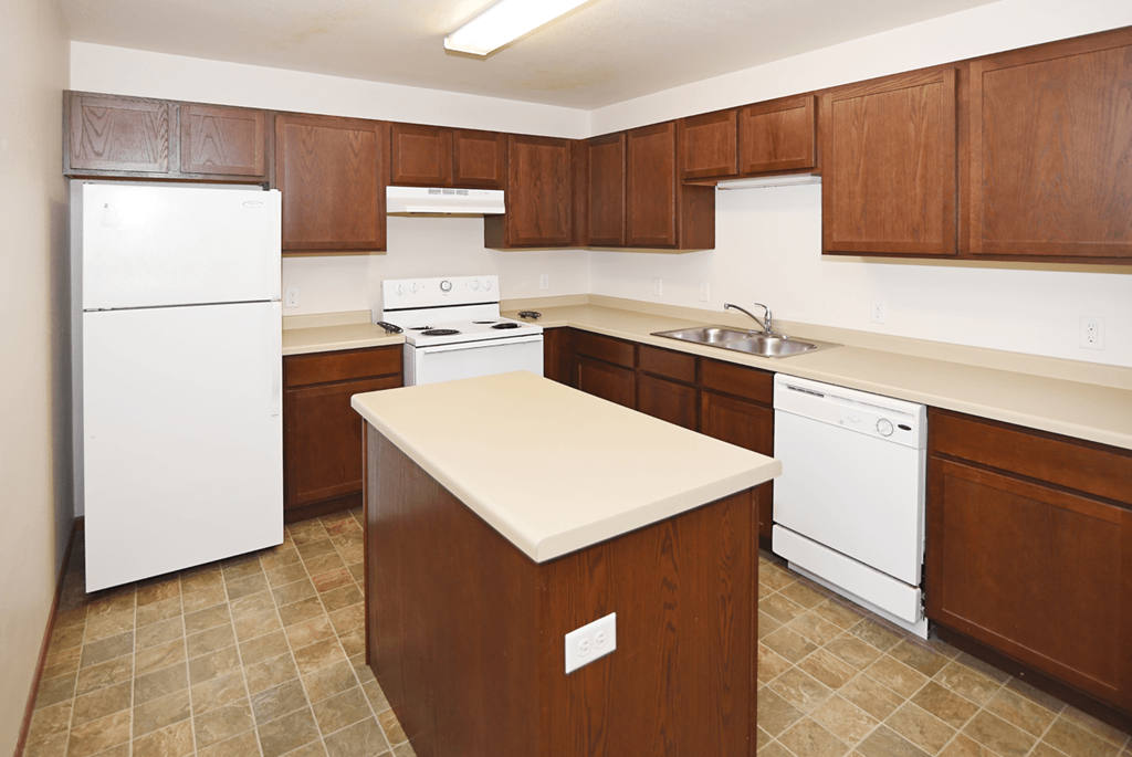 Kitchen at Keeneland Village Apartments, Sartell, MN
