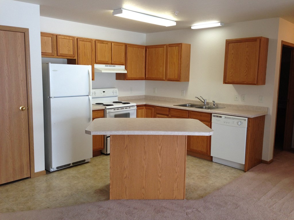 Kitchen Island at Cedar Ridge Apartments, Minnesota