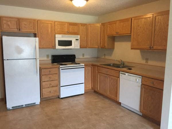 Kitchen at Clearwater Estates 2 Apartments, Baxter