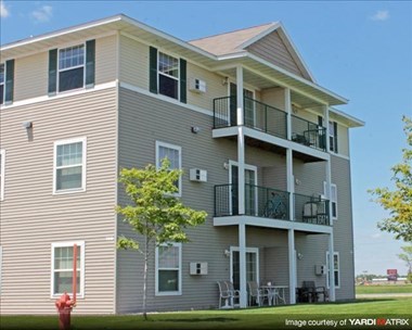 Cedar Ridge Apartments - Exterior at Cedar Ridge Apartments, Clearwater, MN - Photo Gallery 2