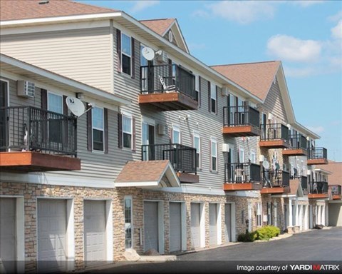 Exterior View Buildings at Pinewood Estates, Zimmerman, 55398