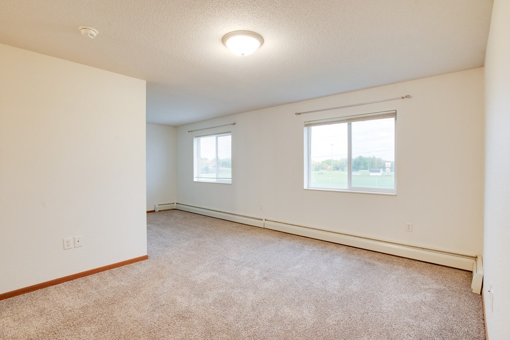 Empty Bedroom Empty Bedroom at Pelican Heights Apartments, Detroit Lakes