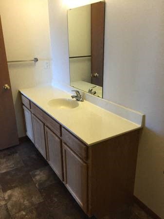 602 Riverwood Dr 2 Beds Apartment for Rent - Photo Gallery 2