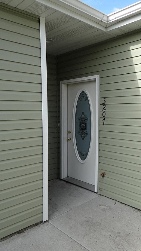 Front Entrance Front Entrance at Courtyard Townhomes, Moorhead, MN