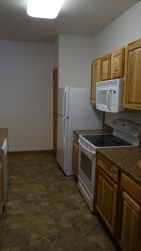 Fully Equipped Kitchen Fully Equipped Kitchen at Courtyard Townhomes, Moorhead, Minnesota