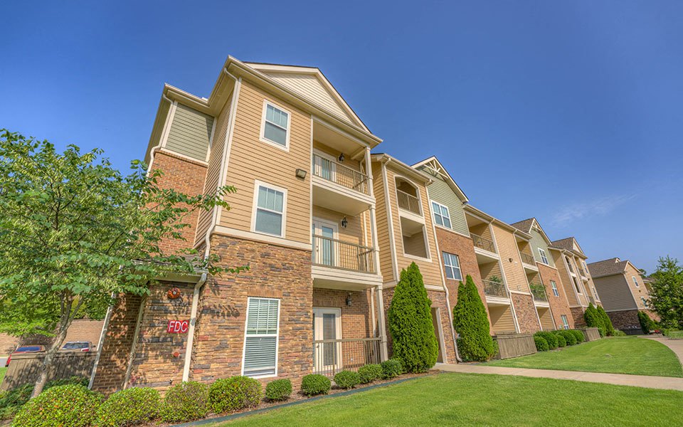 Elegant Exterior View Of Property at Chenal Pointe at the Divide, Little Rock
