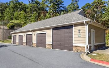 Garages Available at Chenal Pointe at the Divide, Arkansas