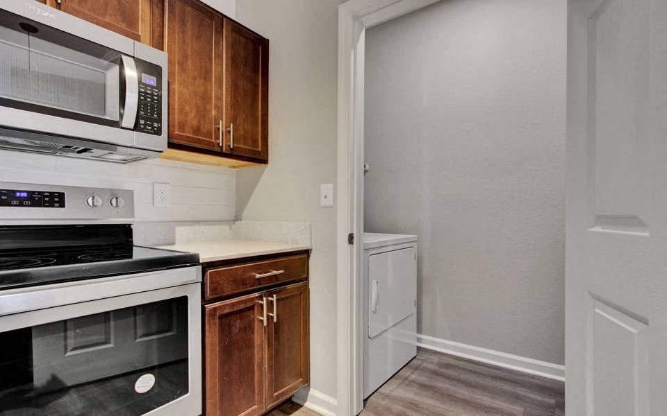 Kitchen with Stainless Steel Appliances at Chenal Pointe at the Divide, Little Rock, AR, 72223